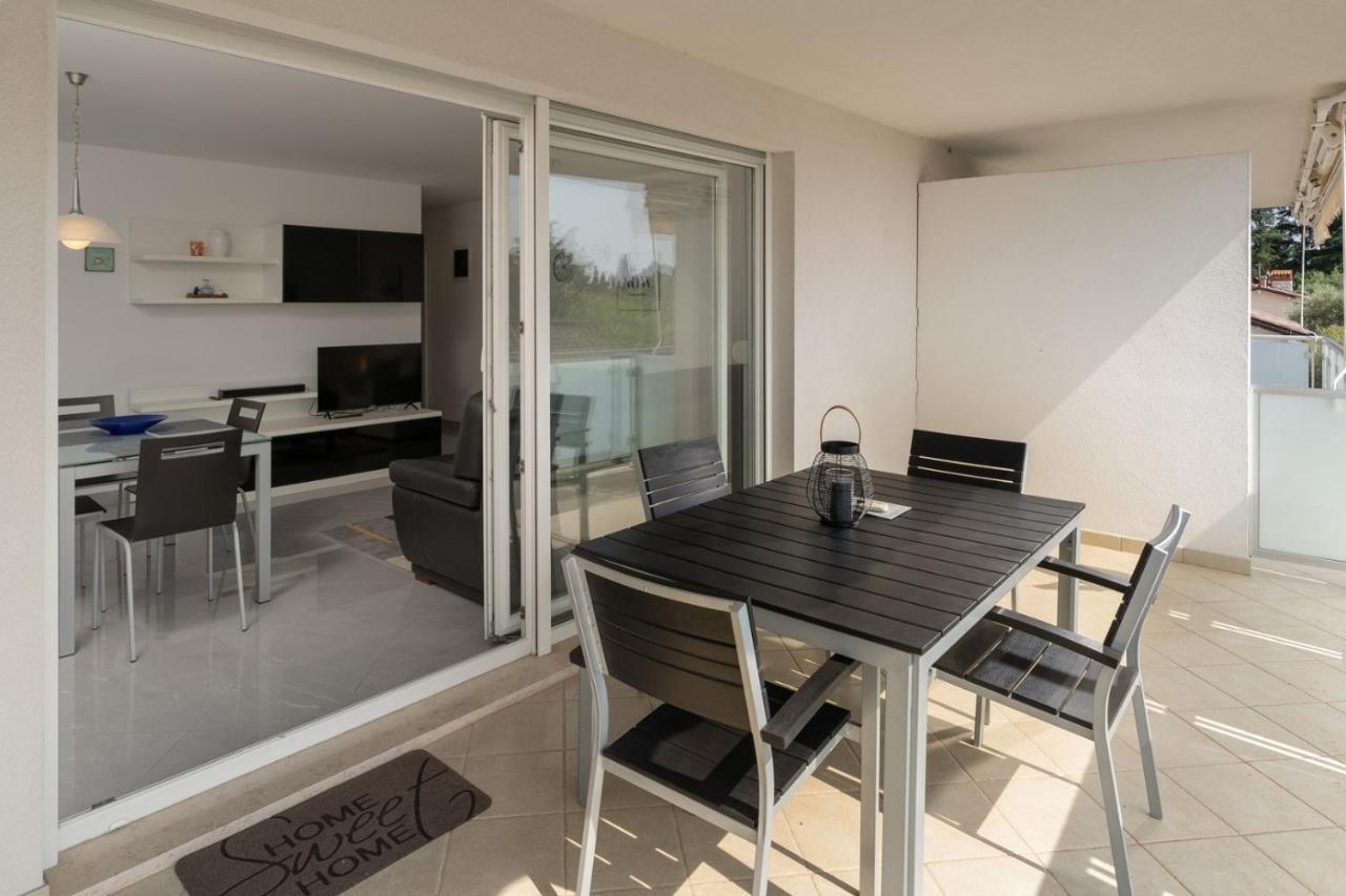 Apartment Sky By Seeadria Agency Novigrad Istria Buitenkant foto