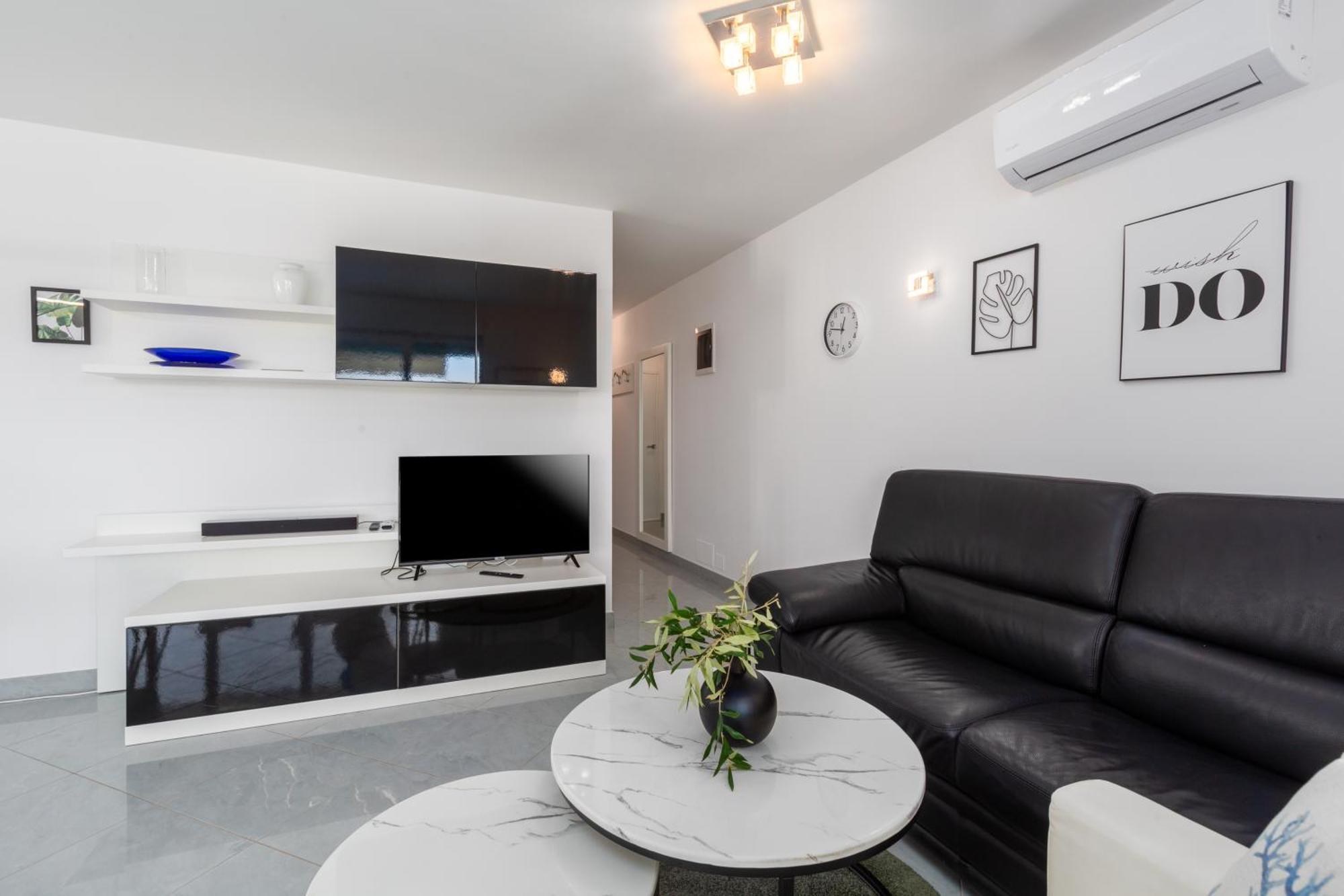 Apartment Sky By Seeadria Agency Novigrad Istria Buitenkant foto