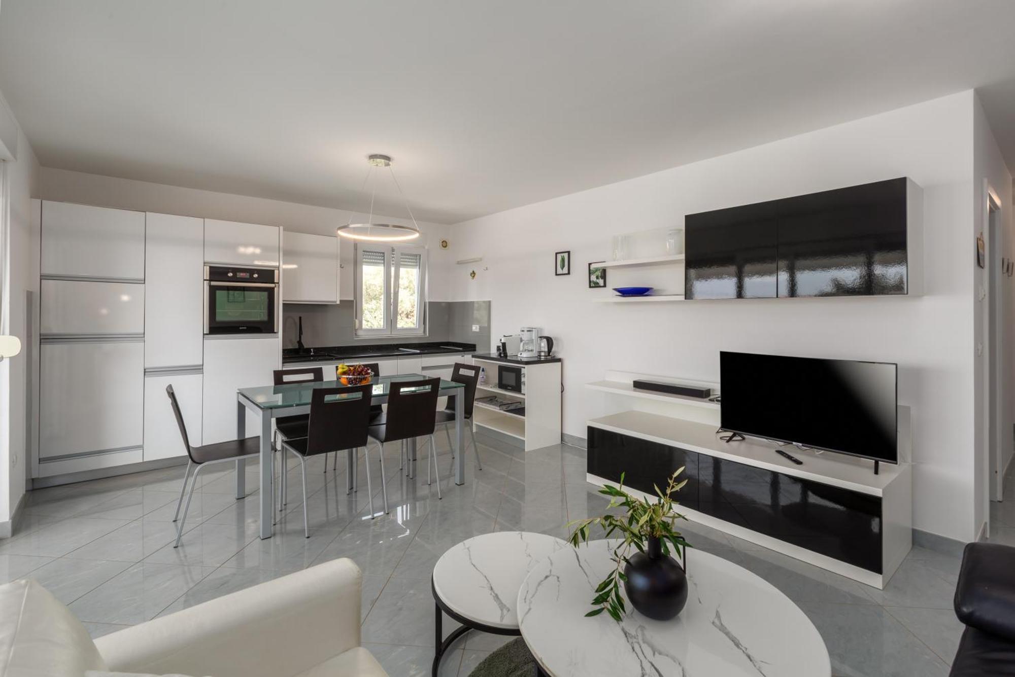 Apartment Sky By Seeadria Agency Novigrad Istria Buitenkant foto